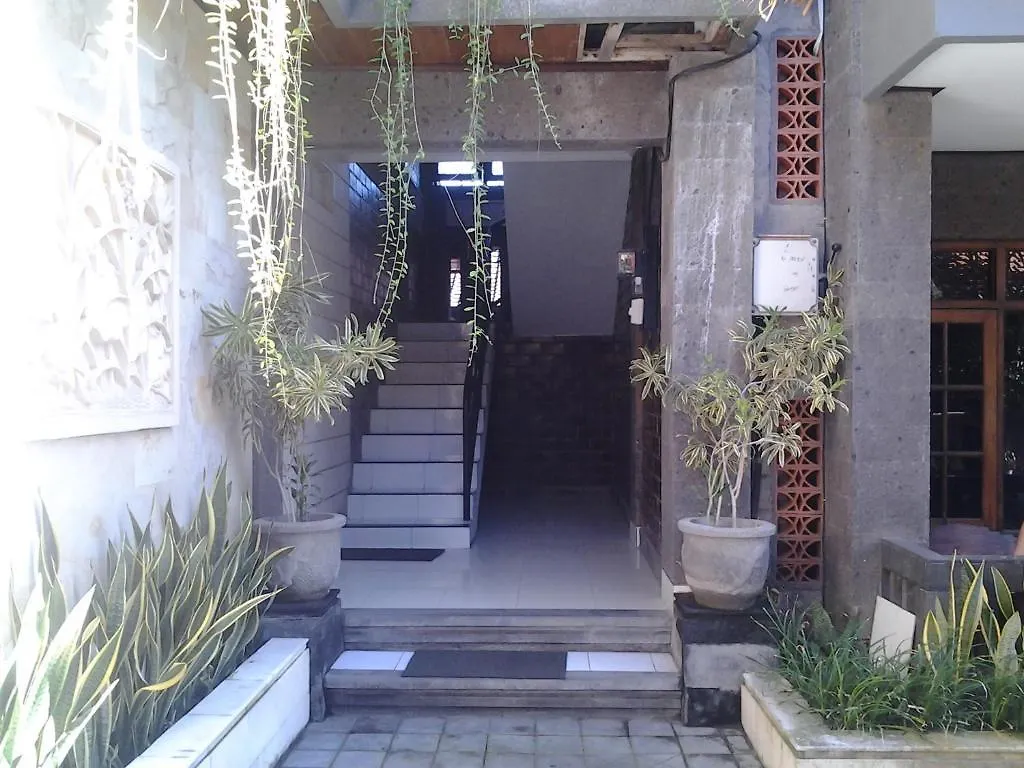Kedin'S Inn Σεμινιάκ 3*,