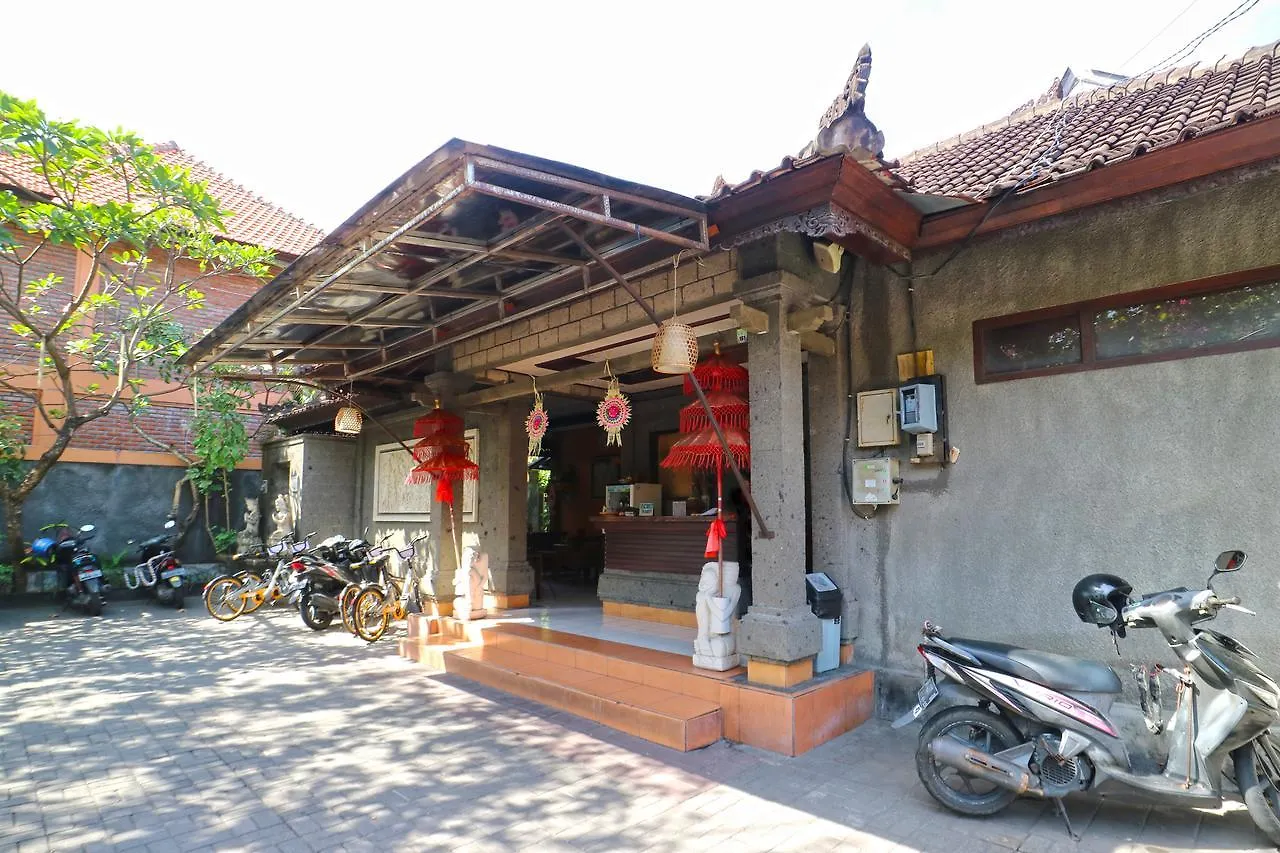 Kedin'S Inn Σεμινιάκ 3*,